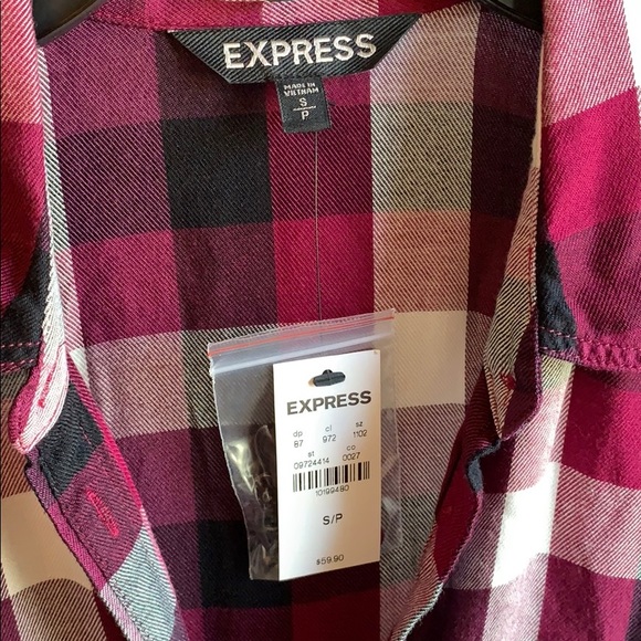 Express button Down shirt. - Picture 4 of 7